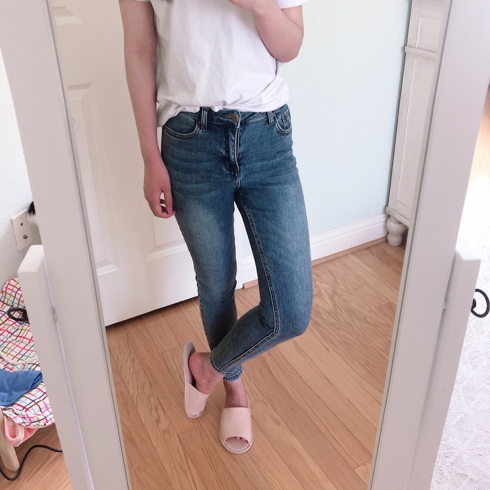 light denim skinny jeans